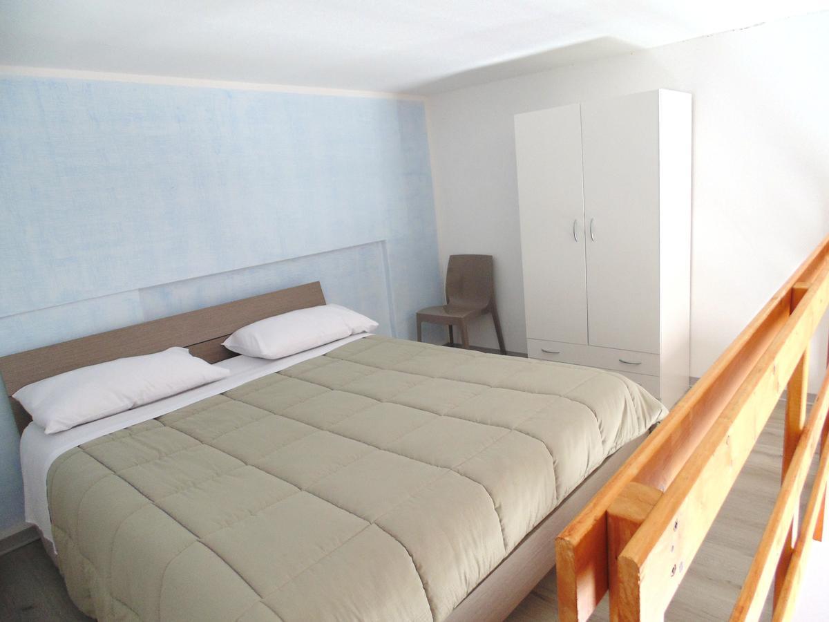 Raffaela Casa Vacanze Aradeo Bagian luar foto